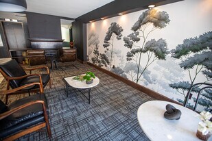 Tree Tops Apartments in Minneapolis, MN - Building Photo