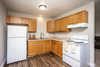 Maplewood Apartments in Davenport, IA - Foto de edificio - Interior Photo