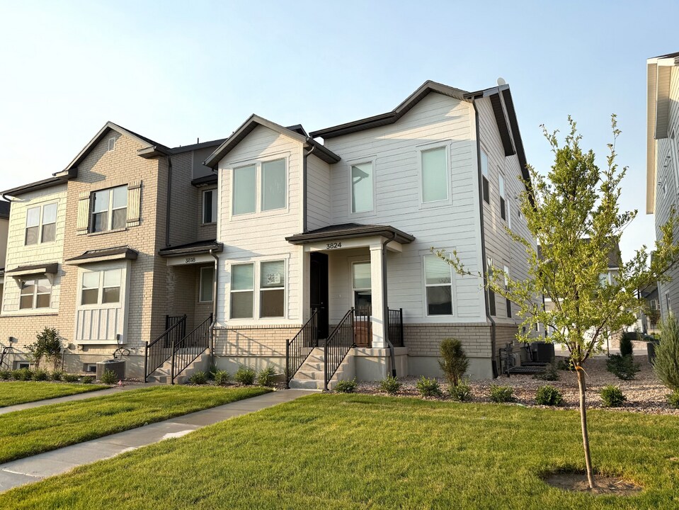 3824 970 N in Eagle Mountain, UT - Building Photo