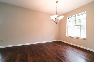 2314 Pebbledowne Cir in Sugar Land, TX - Building Photo - Building Photo
