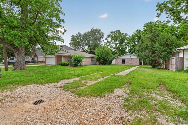 property at 418 Texas St