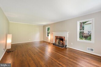 7616 Winterberry Pl in Bethesda, MD - Building Photo - Building Photo