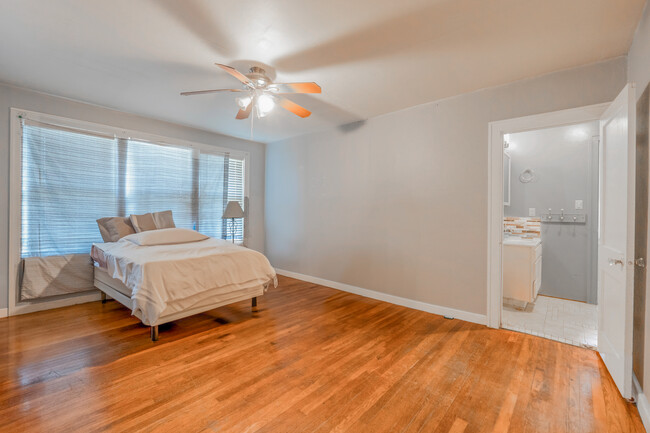 505 N 12th St in McAllen, TX - Building Photo - Interior Photo