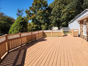 2450 Foxon Rd in North Branford, CT - Building Photo - Building Photo