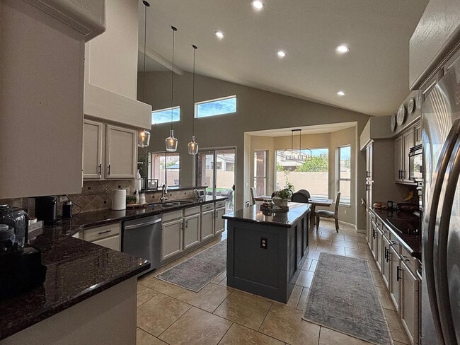 3136 E Brookwood Ct in Phoenix, AZ - Building Photo - Building Photo