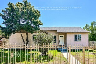 13946 Terra Bella St in Los Angeles, CA - Building Photo