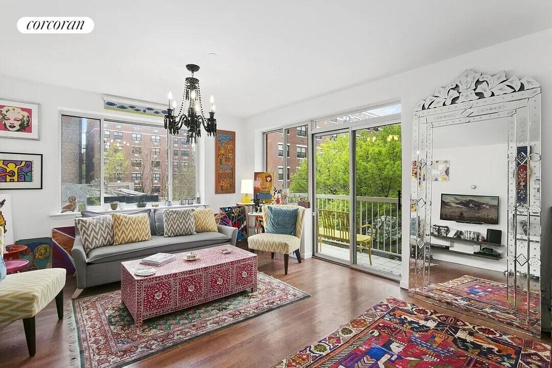 753 E 5th St in New York, NY - Building Photo
