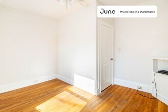 Private bedroom in 7 bed/2 bath Home in Boston, MA - Building Photo - Building Photo