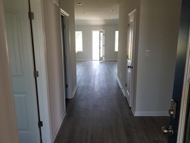 5401 Windswept Ln in Zachary, LA - Building Photo - Building Photo