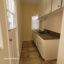 1422 Orizaba Ave, Unit A in Long Beach, CA - Building Photo - Building Photo