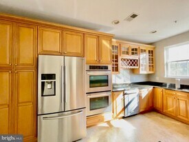 12418 Liberty Bridge Rd in Fairfax, VA - Building Photo