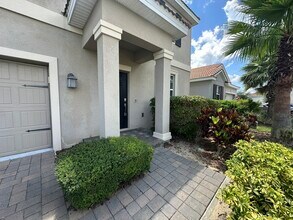 1616 Oak Blossom Dr in Davenport, FL - Building Photo - Building Photo