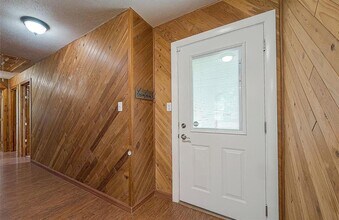 22090 Little Dirt Rd in New Caney, TX - Foto de edificio - Building Photo