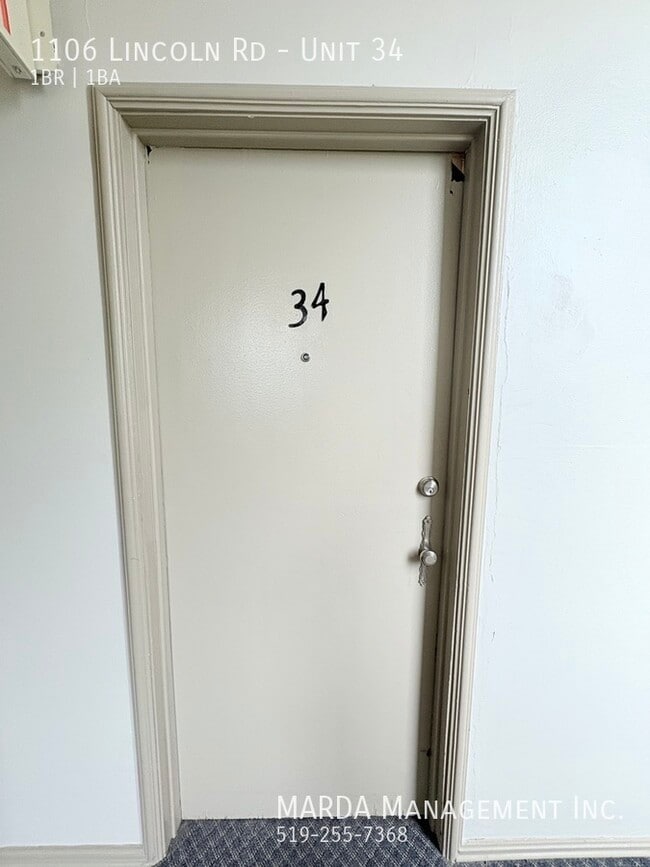 1106 Lincoln Rd in Windsor, ON - Building Photo - Building Photo