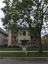 2124 14th Ave-Unit -2S in Broadview, IL - Foto de edificio - Building Photo