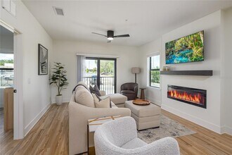 419 SE 1st Ave in Ocala, FL - Foto de edificio - Building Photo