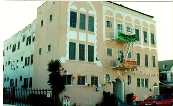 Garden Villas in Los Angeles, CA - Foto de edificio - Building Photo