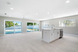 4107 Miller Dr in St Pete Beach, FL - Building Photo - Building Photo