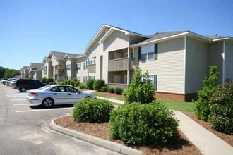 Lincoln Square Apartments in Enterprise, AL - Building Photo - Building Photo