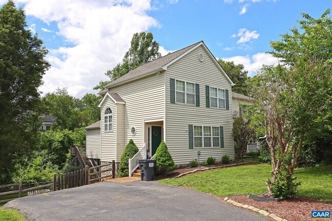 property at 206 Buttercup Ln