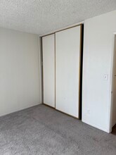 14106 Cerise Ave, Unit 3RD in Hawthorne, CA - Building Photo - Building Photo