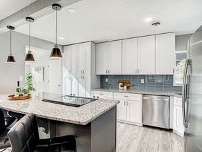 5105 Dorian Ave in Belle Isle, FL - Building Photo - Building Photo