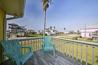 23115 Camino St in Galveston, TX - Building Photo - Building Photo