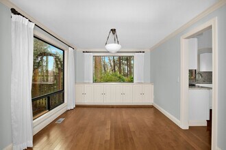 4101 106th Pl NE in Kirkland, WA - Building Photo - Building Photo