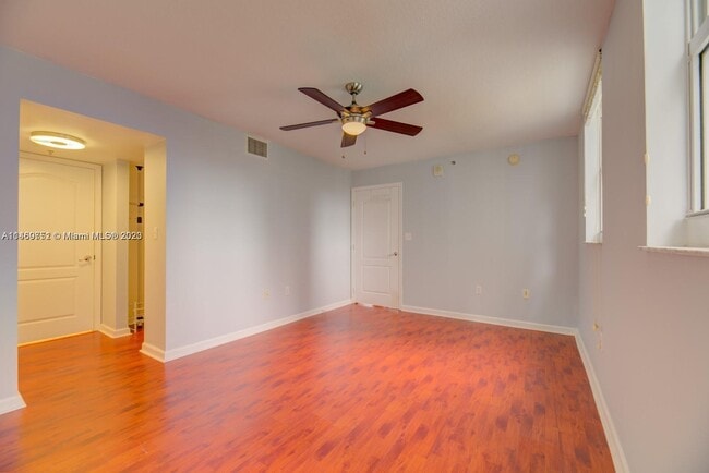 property at 1200 Brickell Bay Dr