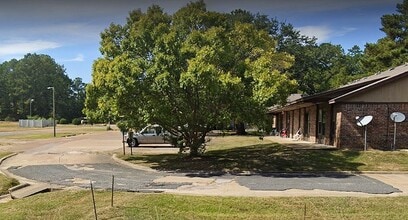 8396 Kurthwood Rd in Leesville, LA - Building Photo - Building Photo