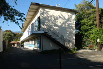 Malabar Apartments in Santa Barbara, CA - Building Photo - Building Photo