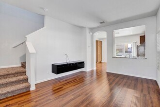 8154 Laurel Willow Ln in Sacramento, CA - Building Photo - Building Photo