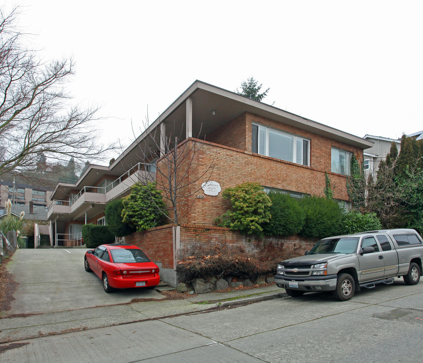 Waverly Place in Seattle, WA - Foto de edificio