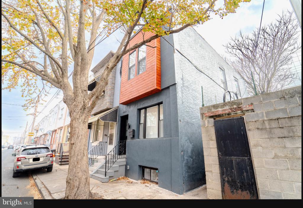 1647 S Etting St in Philadelphia, PA - Building Photo