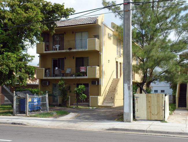 Ataraxia Manor in Miami, FL - Building Photo - Building Photo