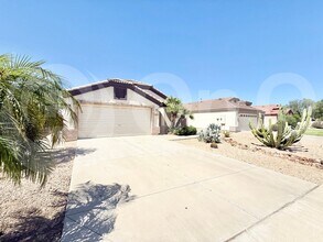 15532 W Port Royale Ln in Surprise, AZ - Building Photo - Building Photo
