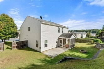 4221 Lochurst Dr in Pfafftown, NC - Building Photo - Building Photo