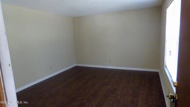 470 Lombard St-Unit -D in Orange Park, FL - Building Photo - Building Photo