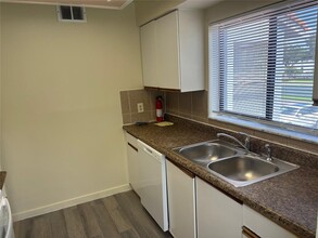 4802 Marks Terrace in Orlando, FL - Building Photo - Building Photo