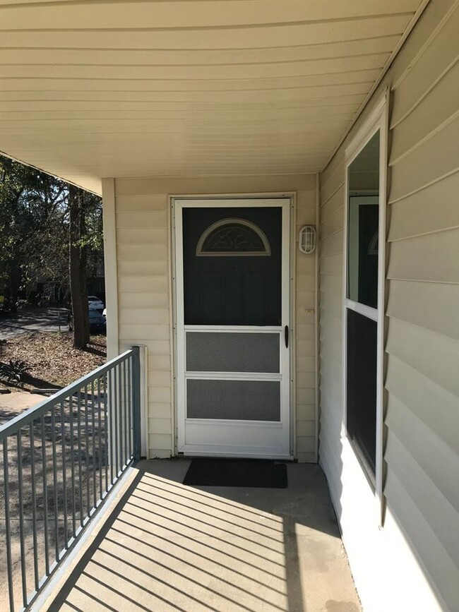 156 Locke St in Tallahassee, FL - Building Photo - Building Photo