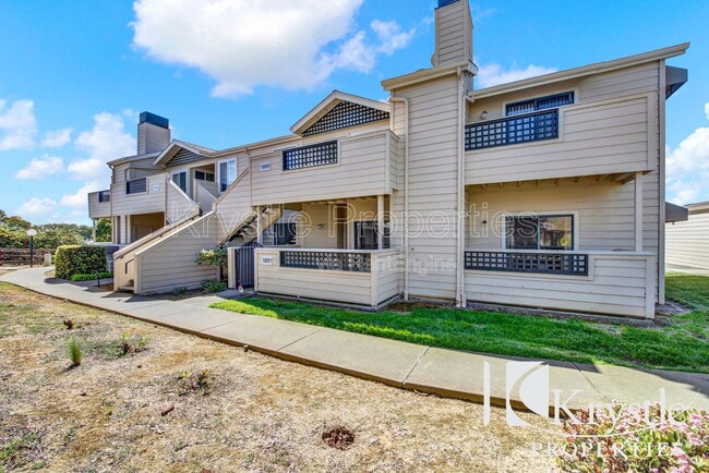 1201 Glen Cove Pkwy, Unit Apt 1809 in Vallejo, CA - Building Photo - Building Photo