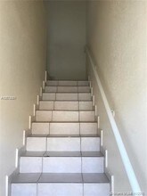 8000 W 28th Ct-Unit -203 in Hialeah, FL - Building Photo - Building Photo