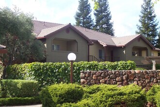 Cobble Creek in Chico, CA - Building Photo - Building Photo