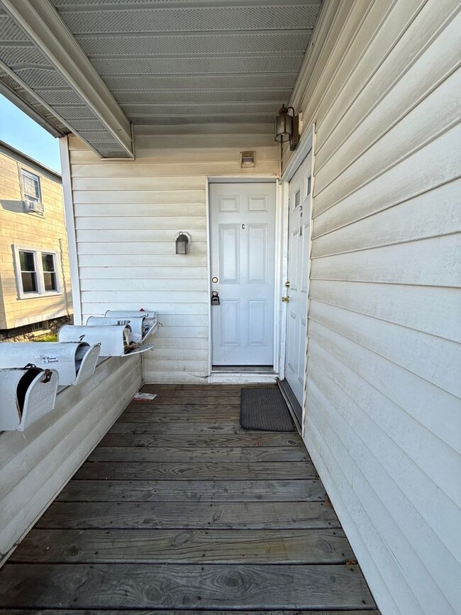 property at 1309 Linden Ave