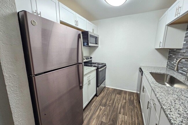 Jackson Grove Apartment Homes in Nashville, TN - Foto de edificio - Building Photo