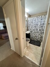 1042 N 68th St, Unit 1042 in Wauwatosa, WI - Building Photo - Building Photo