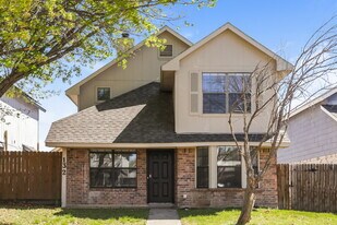 132 Callender Dr in Fort Worth, TX - Building Photo