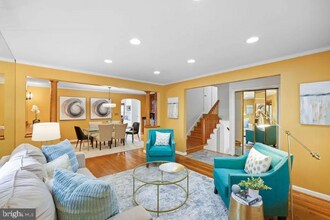 5110 Flanders Ave in Kensington, MD - Foto de edificio - Building Photo