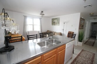 147 North St in Barnstable, MA - Building Photo - Building Photo