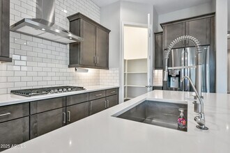2320 E Saguaro Park Ln in Phoenix, AZ - Building Photo - Building Photo